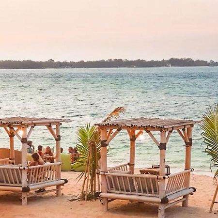Puri Air Beach Resort & Spa Gili Air Buitenkant foto