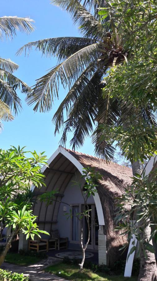 Puri Air Beach Resort & Spa Gili Air Buitenkant foto