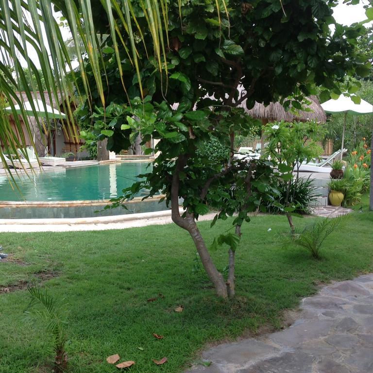 Puri Air Beach Resort & Spa Gili Air Buitenkant foto