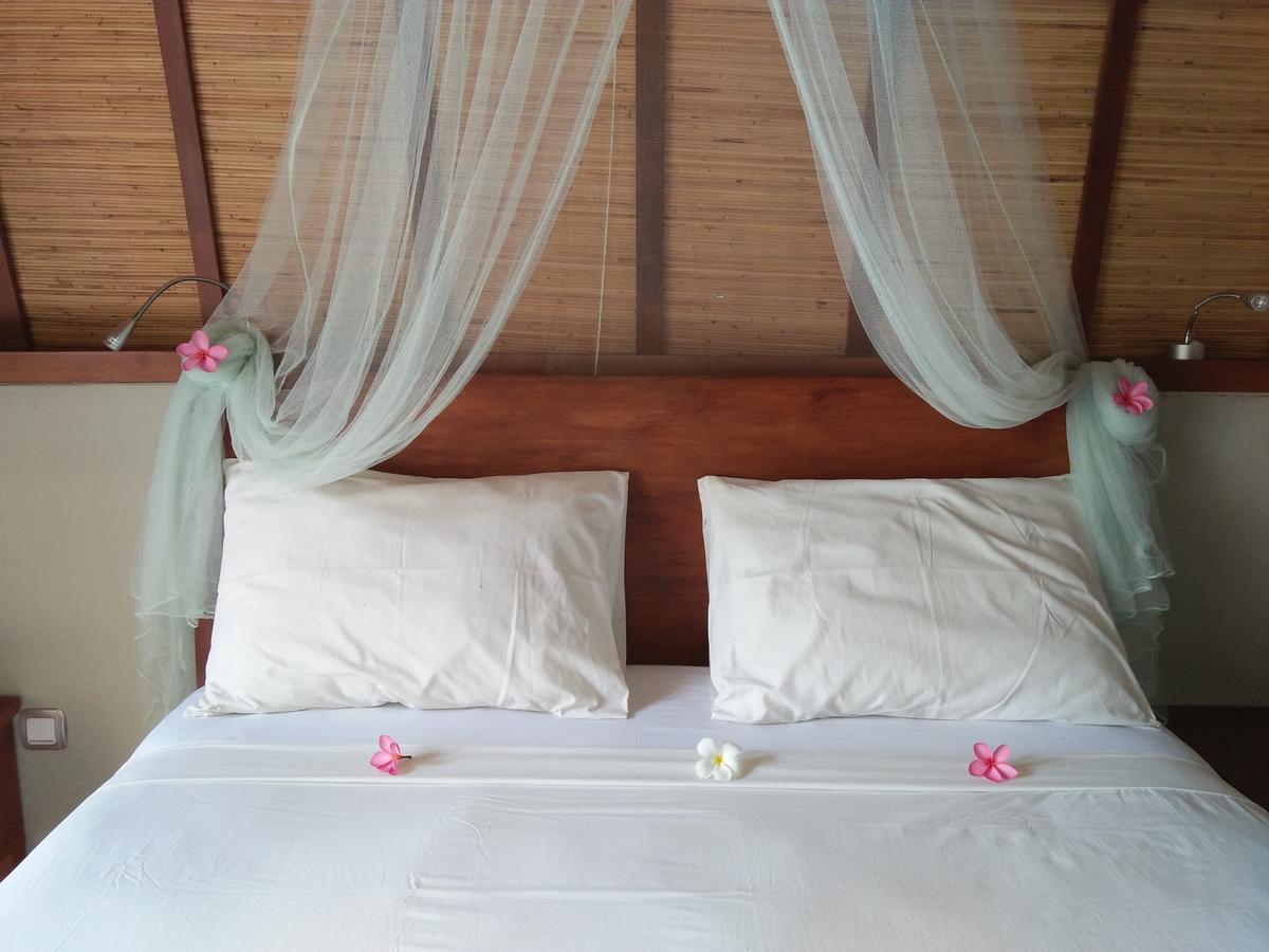Puri Air Beach Resort & Spa Gili Air Buitenkant foto