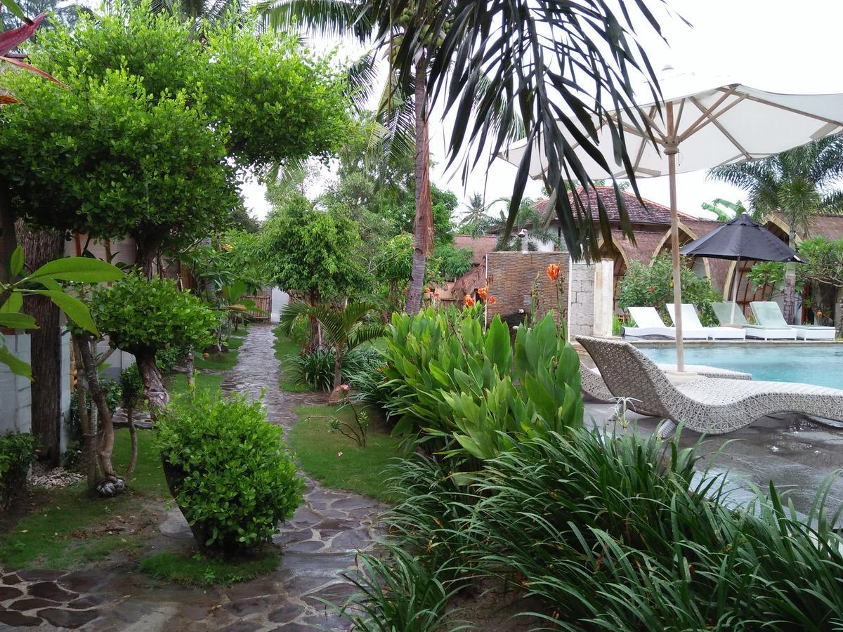 Puri Air Beach Resort & Spa Gili Air Buitenkant foto